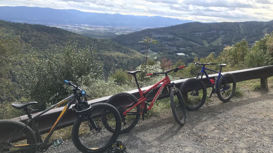 Massenutten resort overlook with mountain bikes
